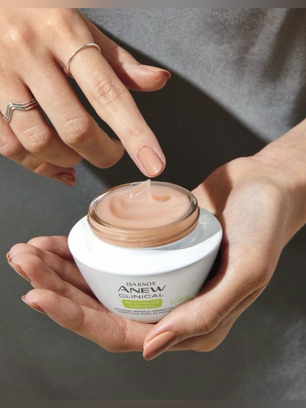 🆕 Advanced Wrinkle Corrector- Isa Knox, Anew Clinical Revitalize & Reveal. -Avon
